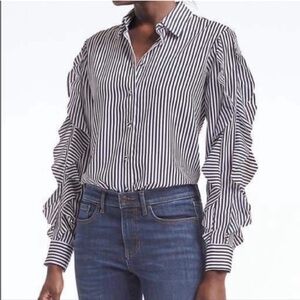 So cute!! 😍😍 Banana Republic Dillon Cascade Ruffle-Sleeve Shirt size small